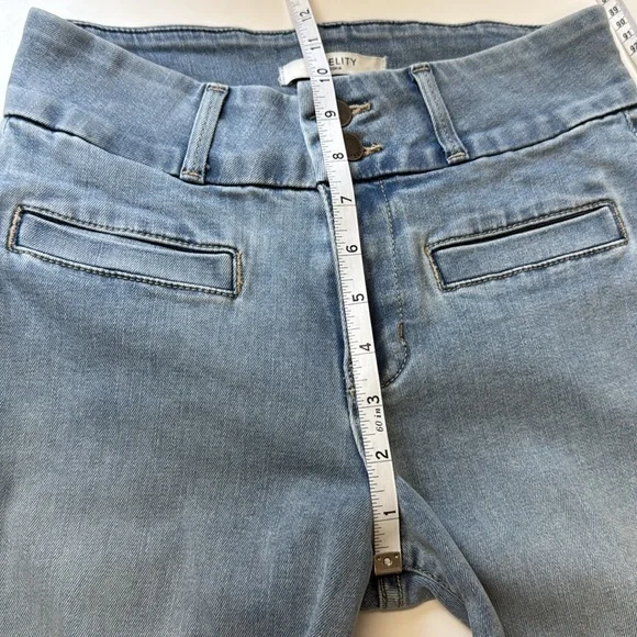 Fidelity Denim Aloe Super Wide Crop Jeans | size 26 | EUC | Teardrop Blue - Picture 15 of 16